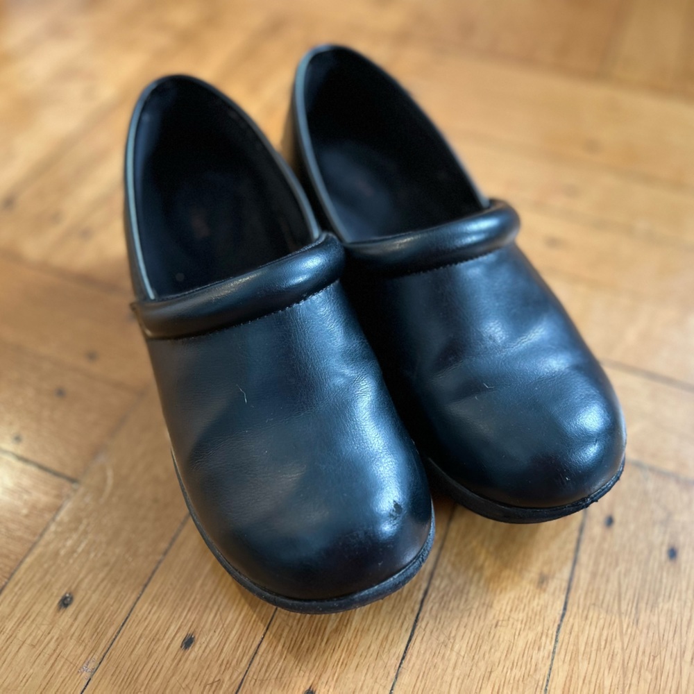 Safe-t-Step Slip Resistant Black Clogs
